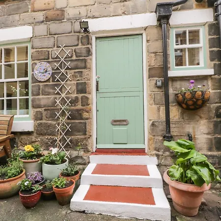 Bulmers Cottage, Saltburn-by-the-sea Staithes